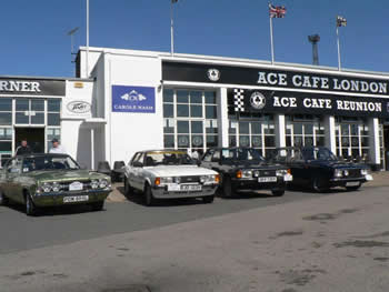 Cortinas at Ace Cafe